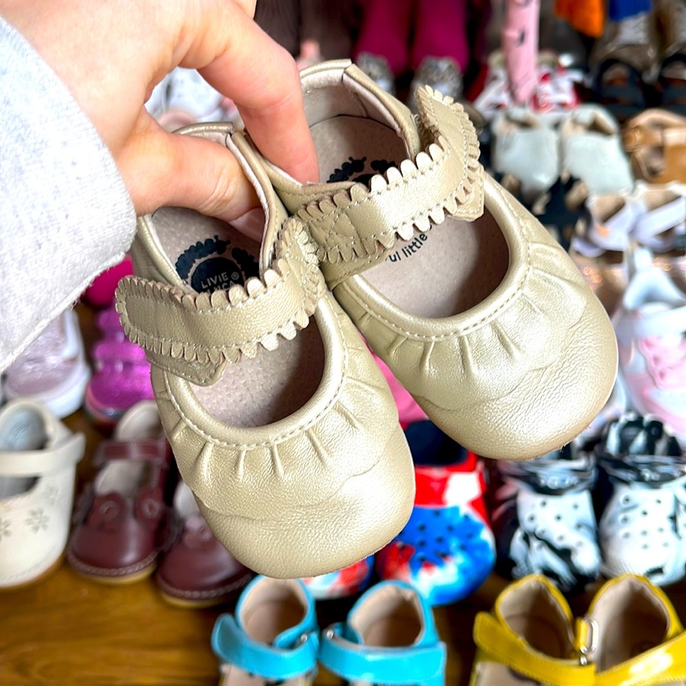 LIVIE AND LUCA SHOES!🩷